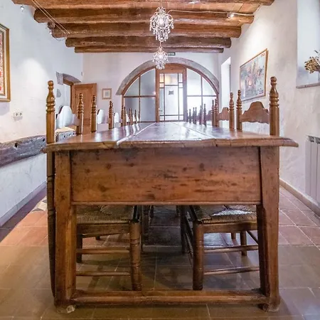 Bayre-casa Rural * Fortiá